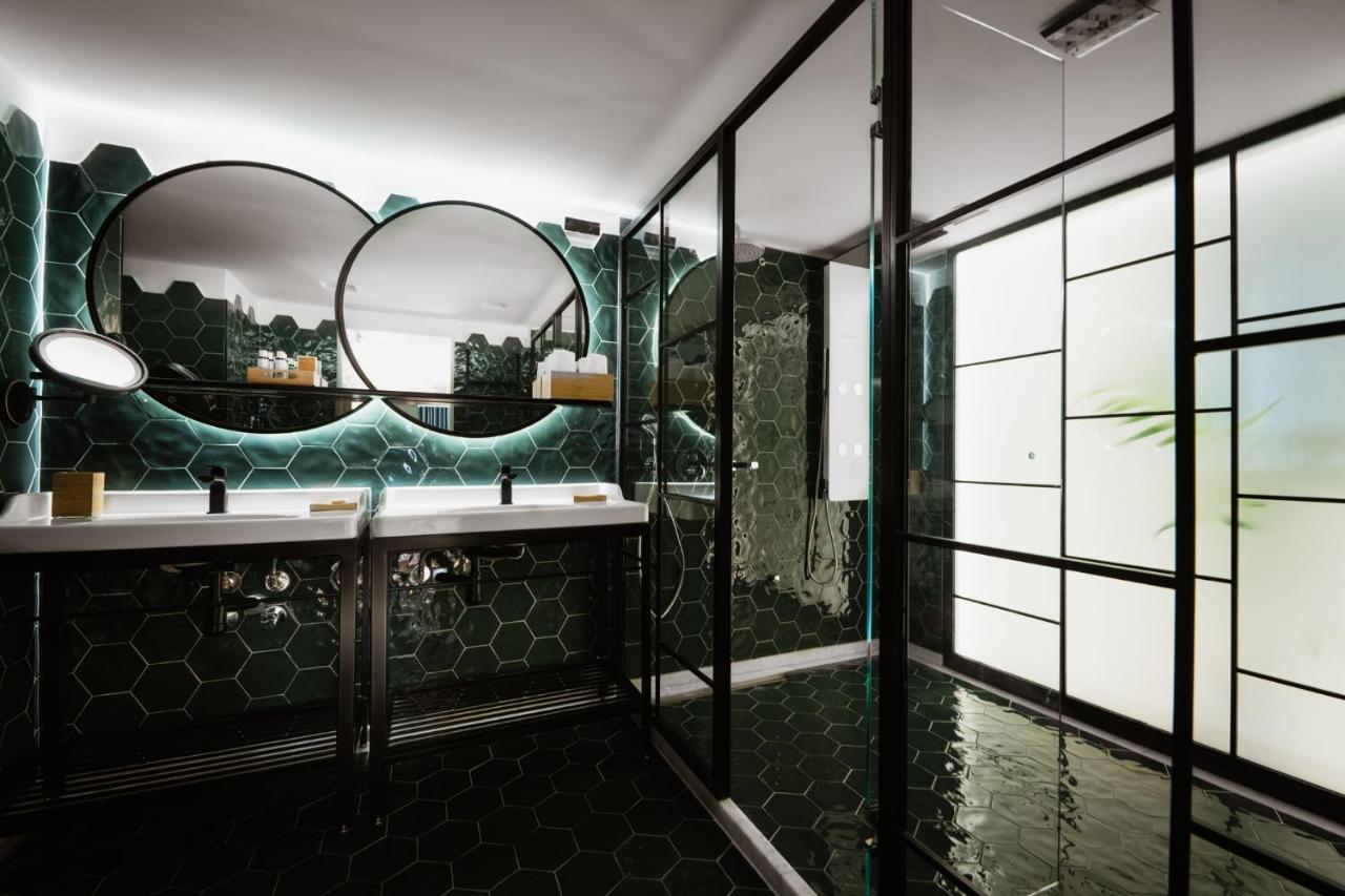 The Bold Type Hotel, A Member Of Design Hotels Patras Luaran gambar