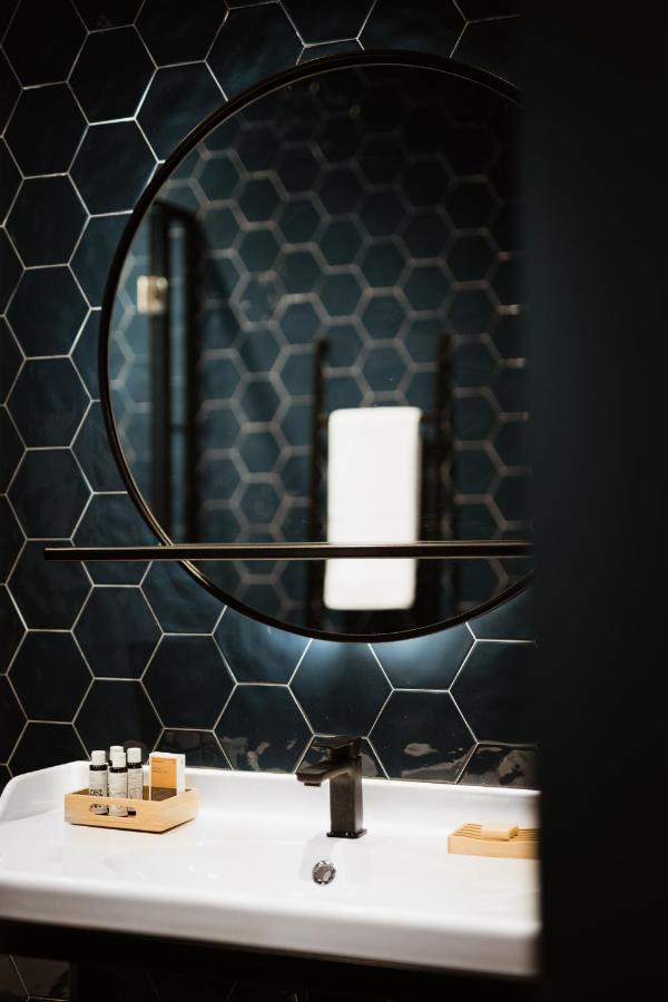 The Bold Type Hotel, A Member Of Design Hotels Patras Luaran gambar